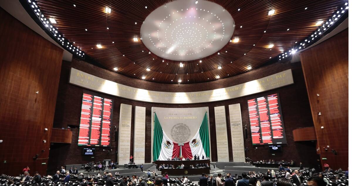 El Ejecutivo federal presentó 18 reformas a la Constitución. FOTO: BANCO DIGITAL
