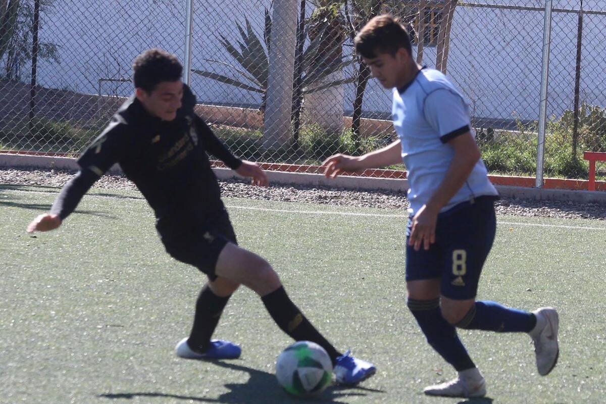 El campeón defensor liga par de triunfos