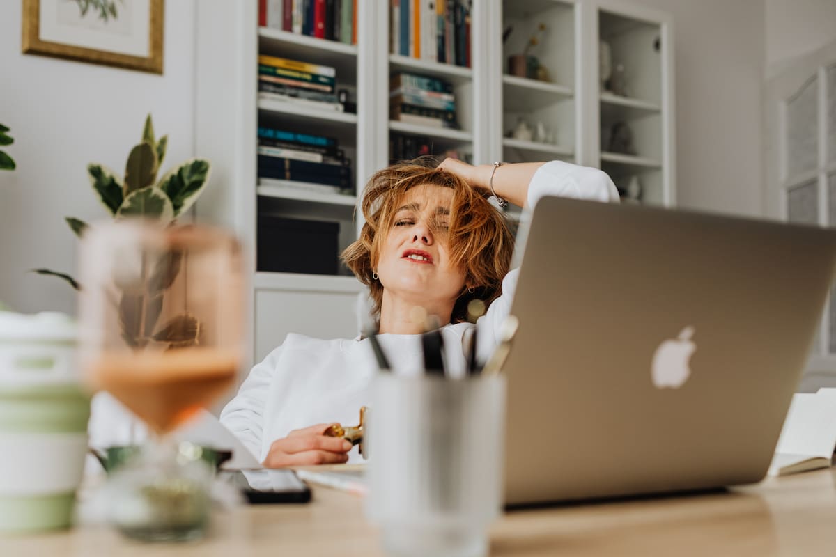 El estrés en la infancia deja huella en la salud adulta, revela estudio de Duke University