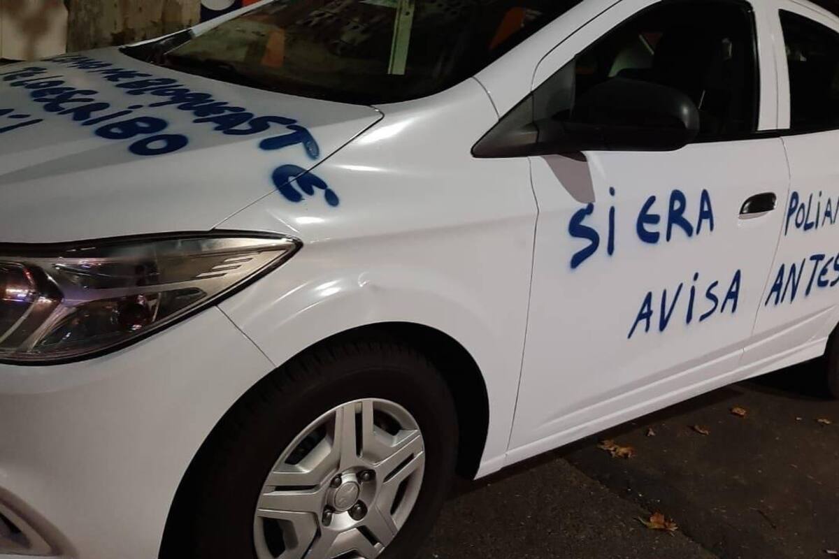 Venganza: le pinta el carro a ex pareja por infidelidad