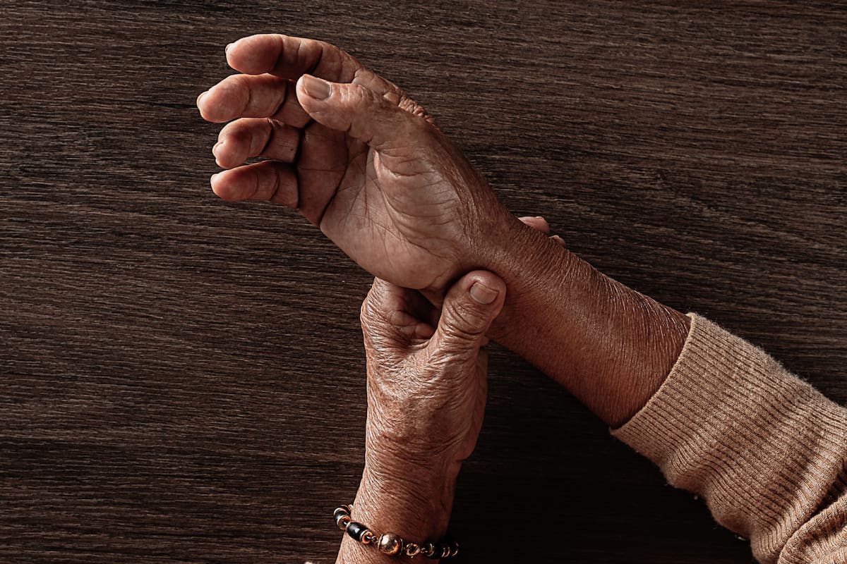 Parkinson y hierro: por qué eliminarlo puede empeorar la enfermedad