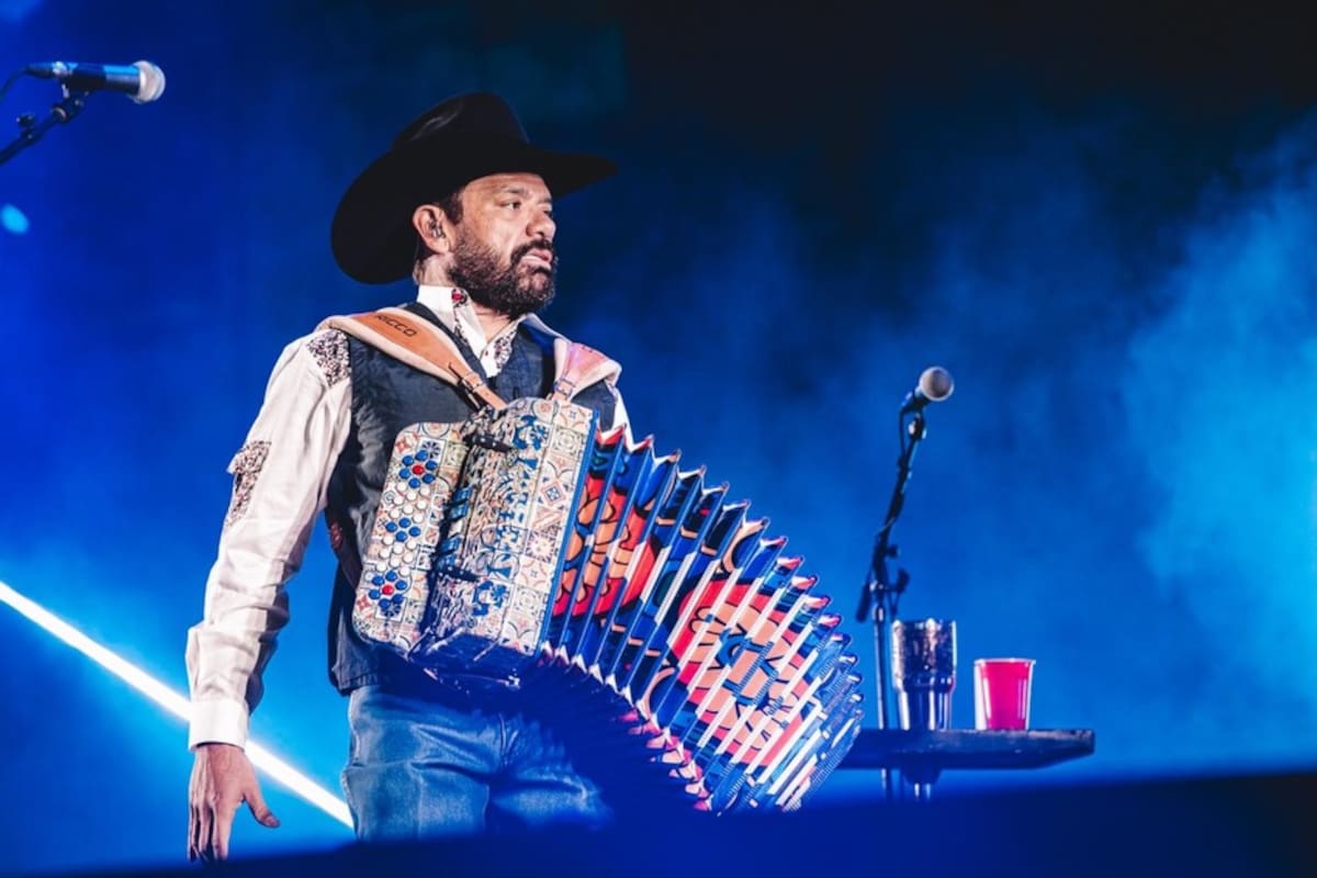 Intocable sorprende en el Zócalo y estrena canción inédita en pleno Grito de Independencia