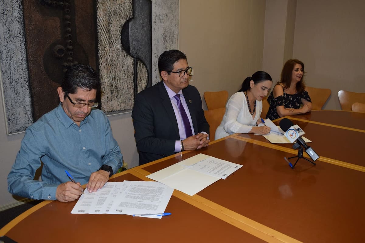 Formalizan Cecut y UDCI convenio de colaboración