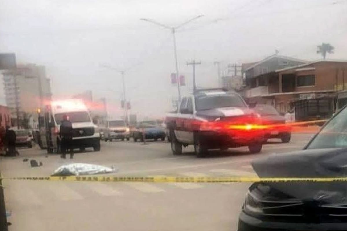 Atropellan a dos mujeres en Rosarito; una de ellas murió