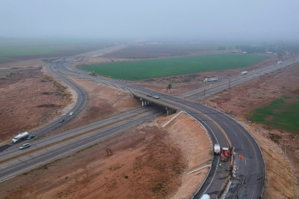 Roban caja registradora de caseta del libramiento La Rosita