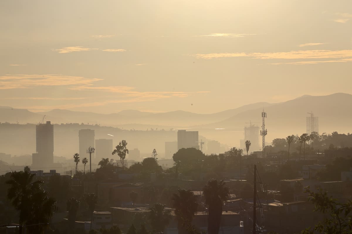 Tijuana tendrá temperaturas máximas de 27 °C este martes, antes de las lluvias y el descenso térmico previstos para miércoles y jueves. Foto: Sergio Ortiz