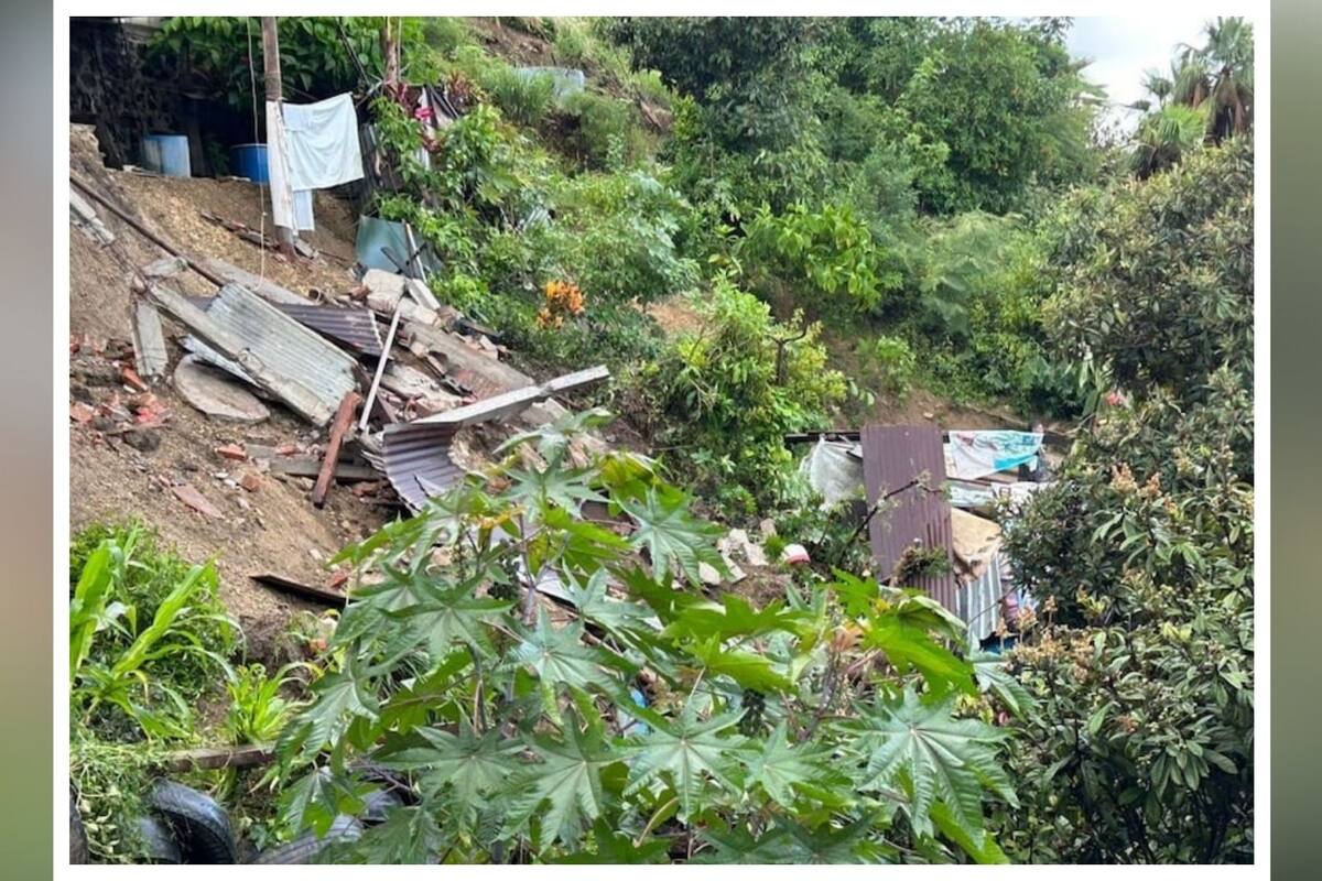 Tres niñas mueren sepultadas tras el colapso de un paredón en Jiutepec, Morelos