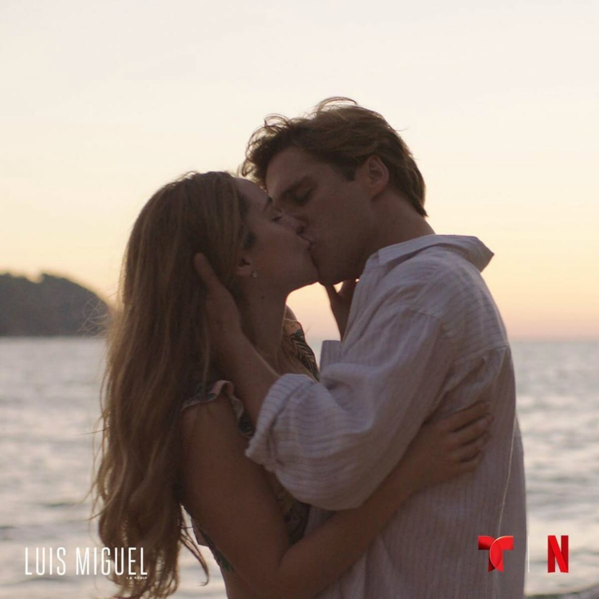 'Luis Miguel: La serie', bajo demanda por escenas que representan a LuisMi junto a Issabela Camil. | Crédito: Netflix