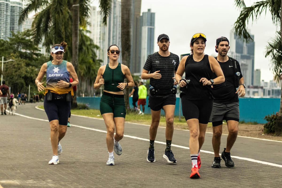 Estudio vincula la inactividad física con mayor estrés en adultos de mediana edad