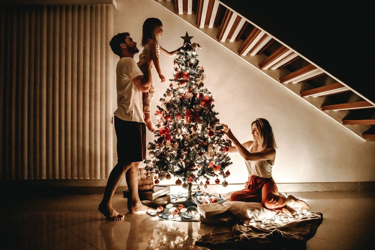 Cuándo poner el árbol de Navidad y por qué hacerlo antes puede mejorar tu ánimo, según expertos