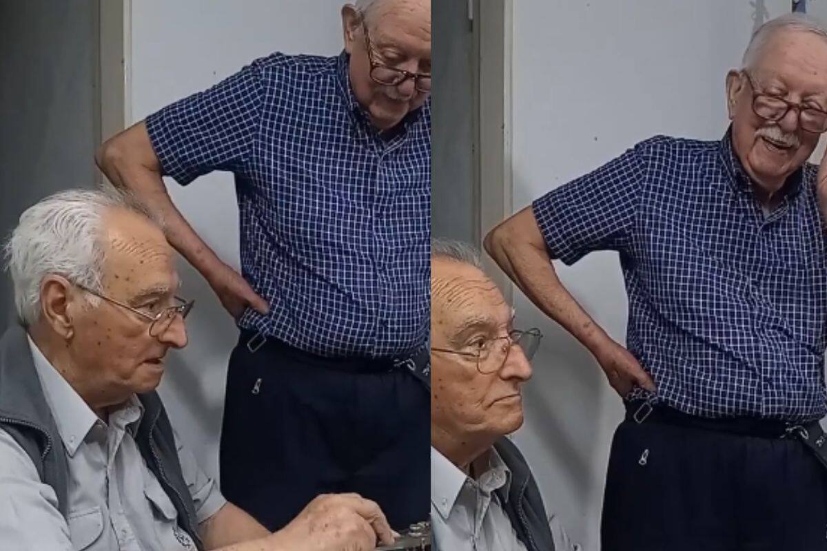 Adultos mayores se divierten contándose chistes en clave morse; se hacen viral