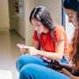 Familias de estudiantes deben prepararse ante posibles restricciones del uso del celular