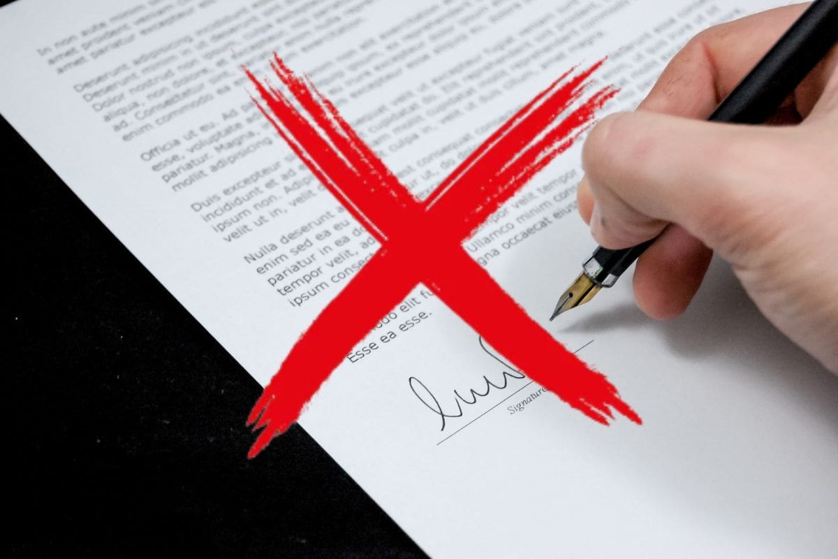 Evita firmar contratos durante mercurio retrogrado | Foto: Especial