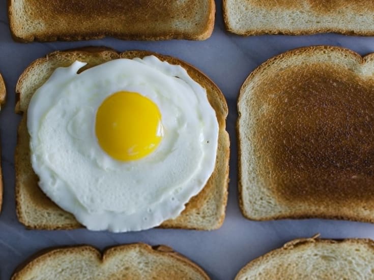 Cinco desayunos saludables que sí te llenan y no te aburren