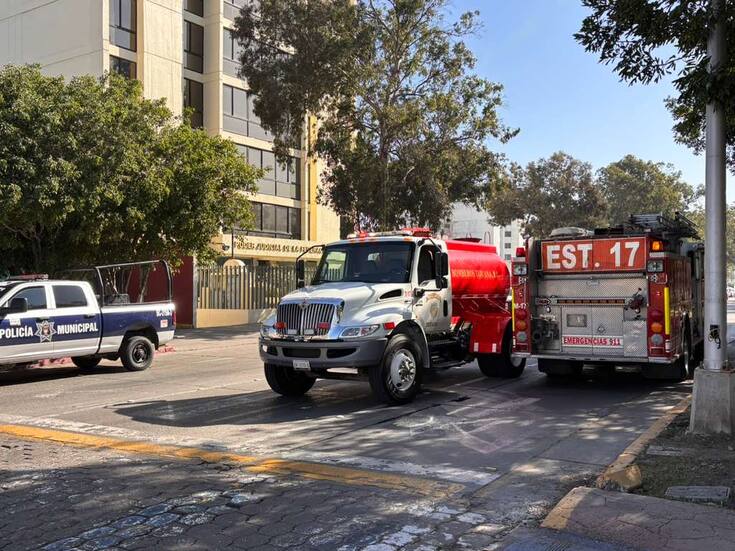 Evacuan a más de 400 personas por amenaza de bomba en Juzgados Federales