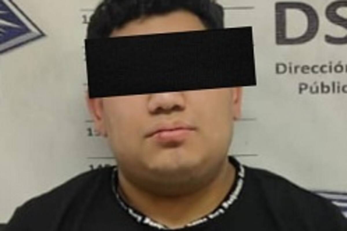 Arrestan a hombre por atacar a policía con un bastón retráctil