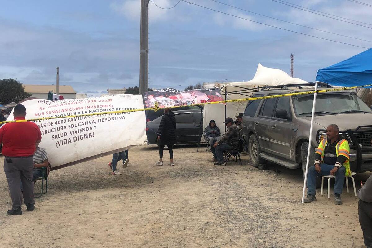Por cuarto día continúa el bloqueo en Terminal Pemex de Rosarito