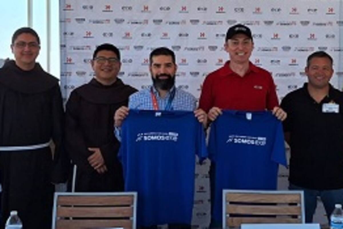 Presentan carrera con causa Somos EXE