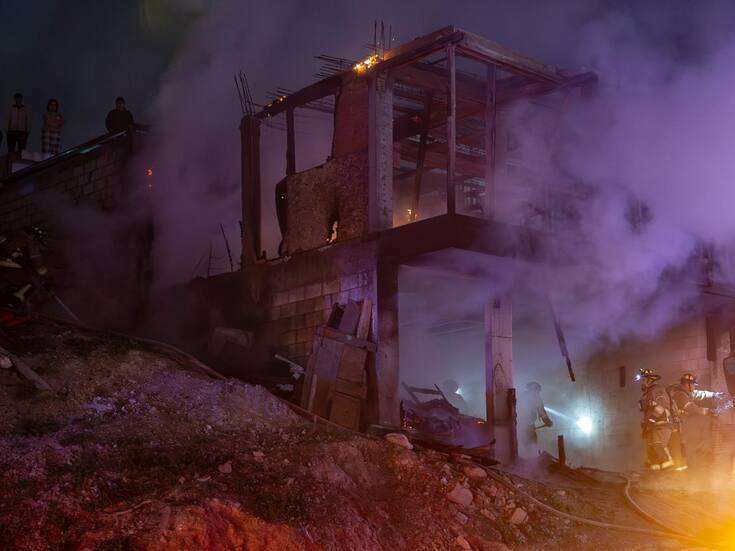 Incendio daña vivienda en construcción en la colonia El Florido