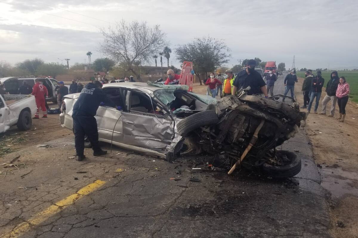 Chocan de frente en carretera a SLRC