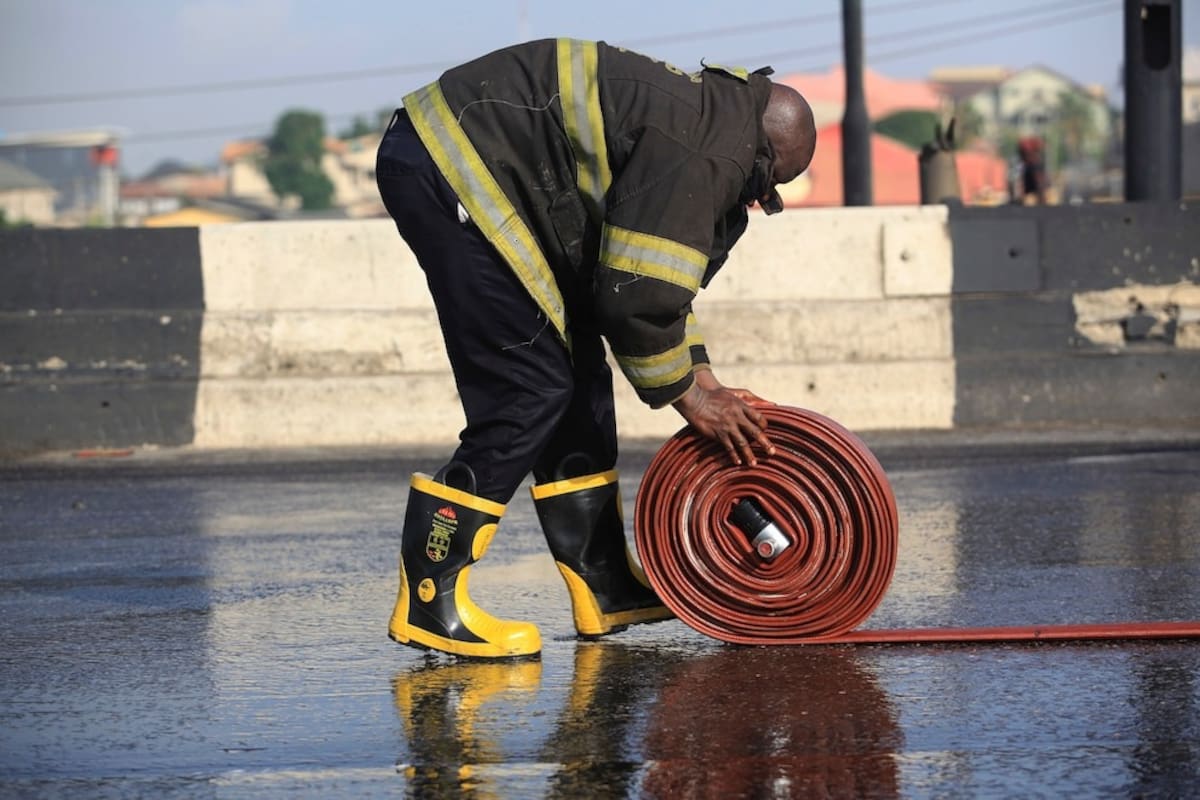 Explosión de camión cisterna en Nigeria deja 150 muertos