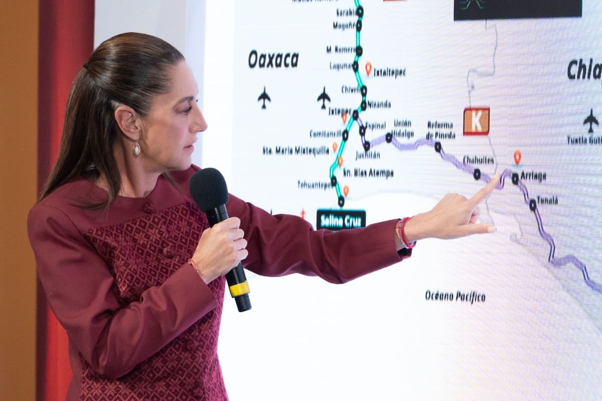 Sheinbaum llama “ridículo” a la crítica de su gira por Oaxaca en donde un grupo interrumpió un evento y lanzó consignas en su contra