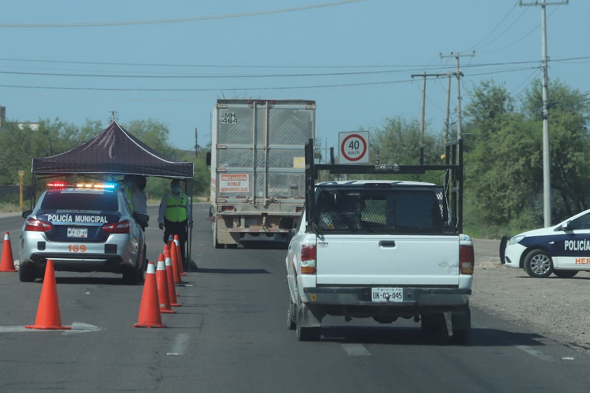 ¿Puede la policía disparar si te pasas un retén en México o es abuso de poder?
