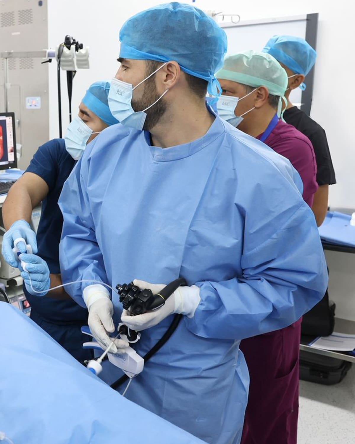 La manga gástrica por endoscopia es una técnica ambulatoria que reduce el estómago. Foto: Cortesía