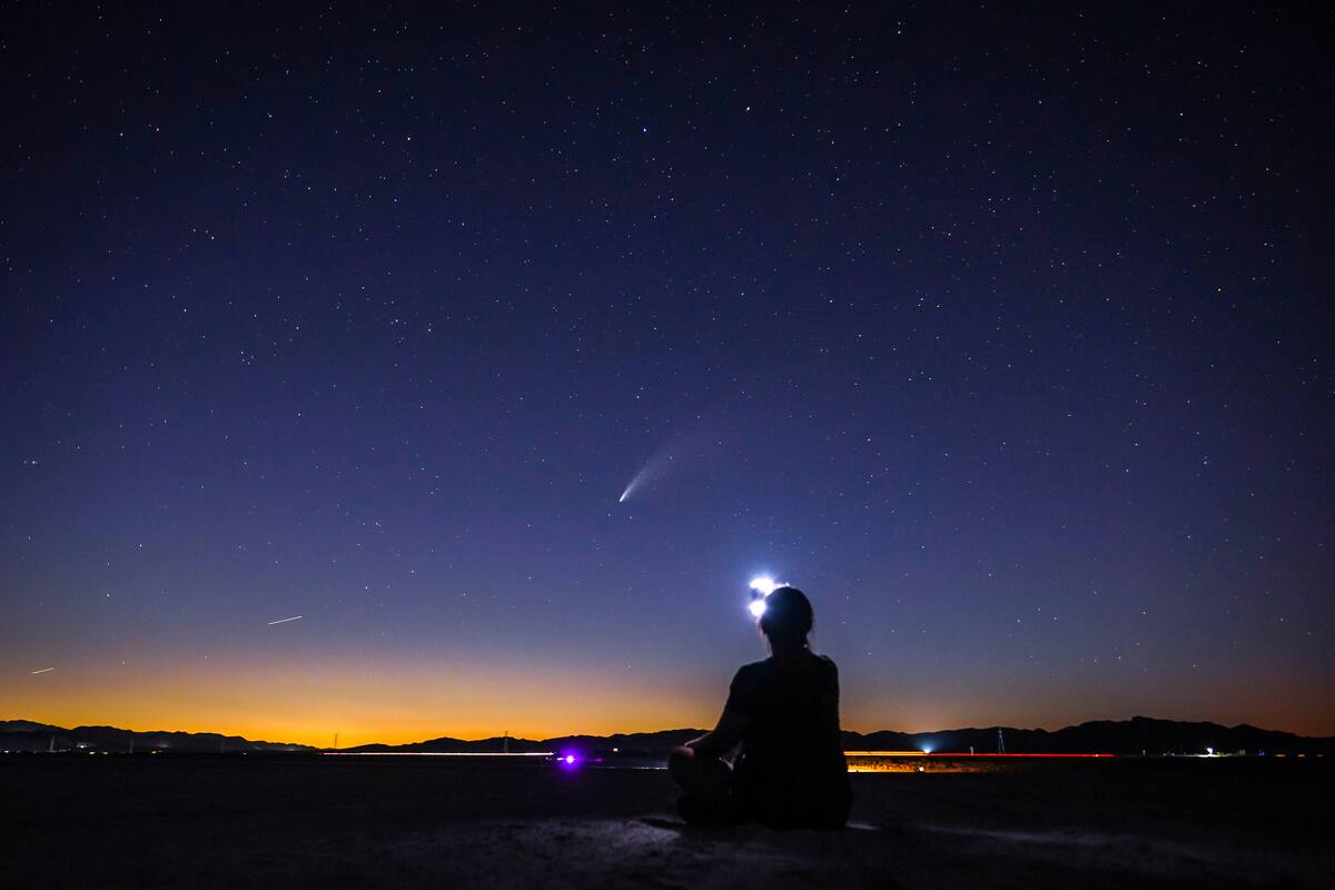 Está cometa Neowise casi en máximo acercamiento