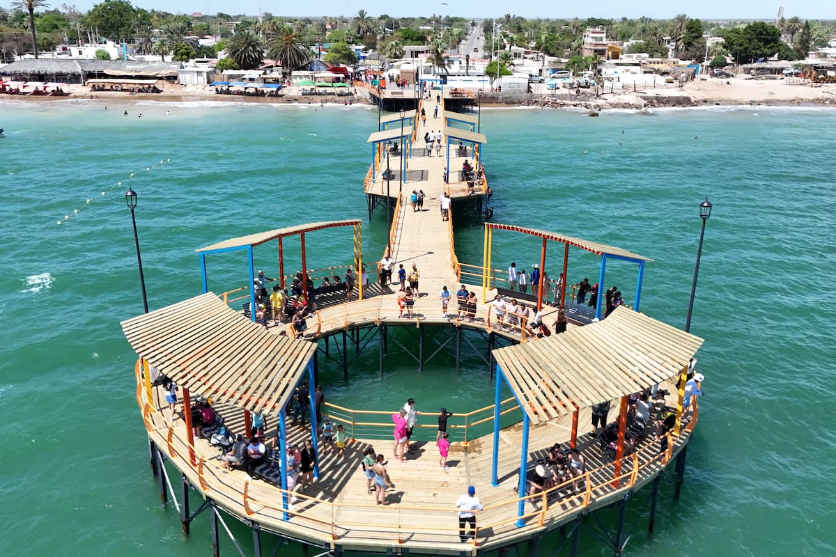 Visitantes califican de 10 el nuevo muelle en Kino