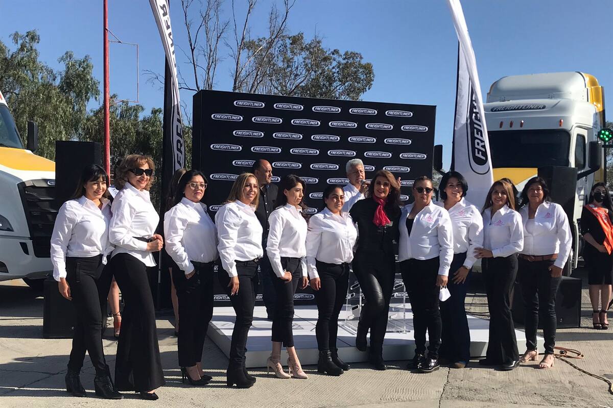 Nace en Tijuana la primera asociación de mujeres transportistas