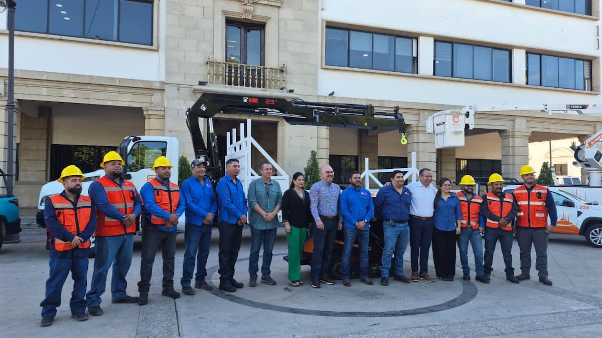 Invierten 15.7 mdp en nuevas unidades para alumbrado y obras urbanas en Hermosillo. Foto: Especial