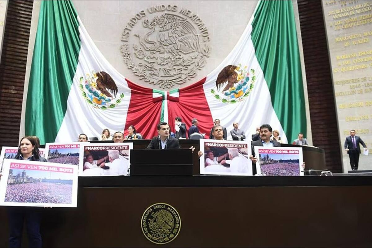 Se enfrentan en Cámara de Diputados por hashtag “#NarcoPresidente”
