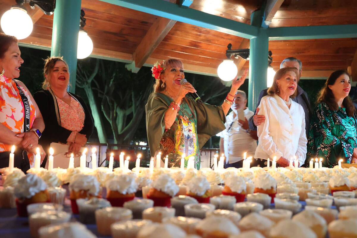 Los presentes entonaron Las mañanitas en honor a Tijuana.