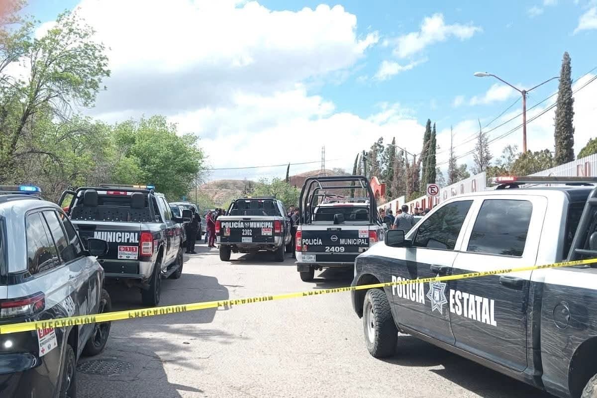 Comisaría Municipal comparte información sobre código rojo en Secundaria Técnica 3