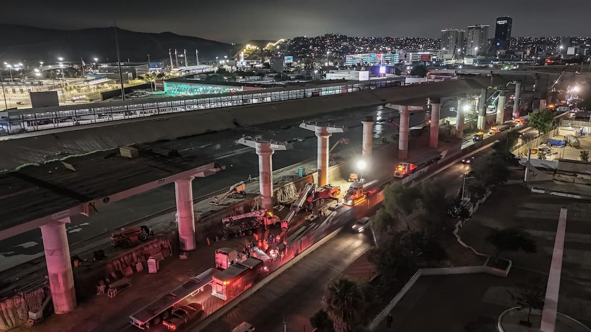 Ambos trabajadores fueron estabilizados en el lugar y posteriormente trasladados al hospital. Foto: Cortesía