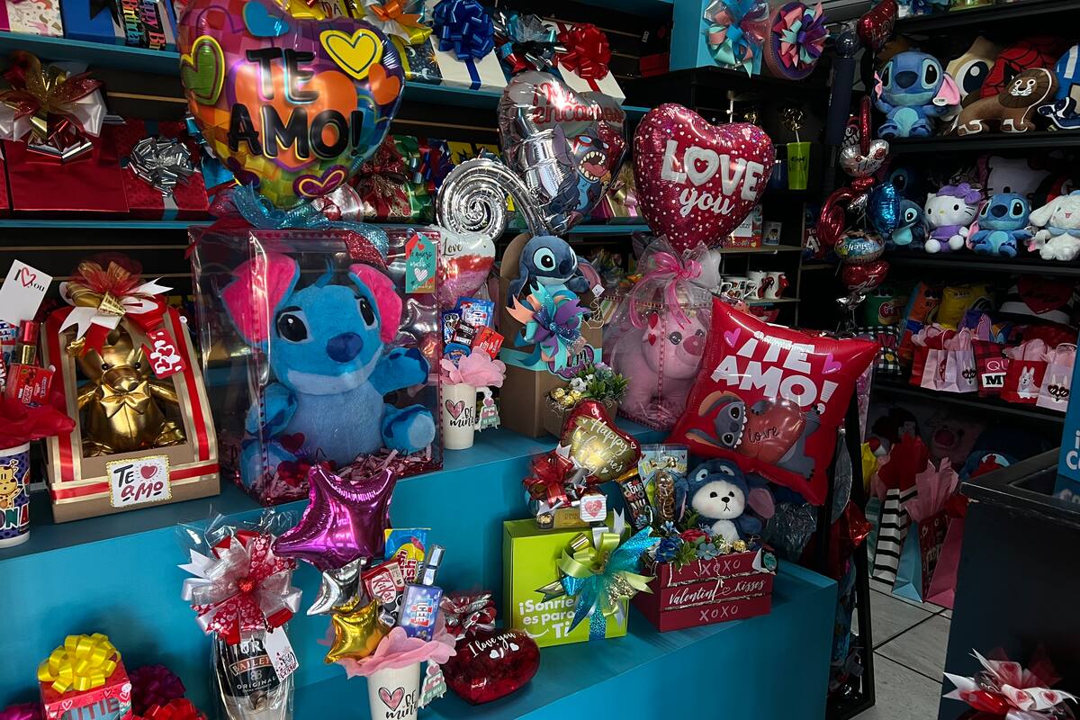 Esperan tiendas de regalos mejores ventas por Día de San Valentín que el 2023