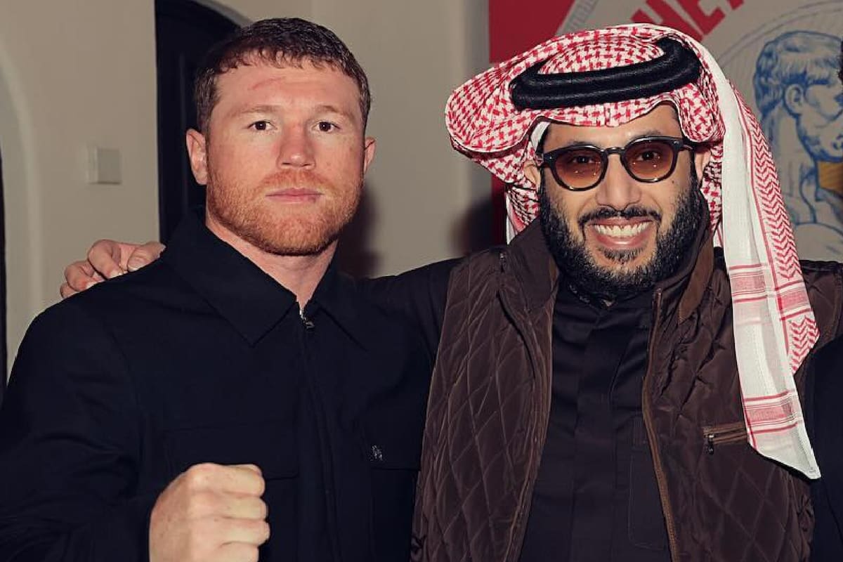 ‘Canelo’ Álvarez firma con el jeque y dejará Las Vegas para pelear en Arabia Saudita en 2025 y 2026