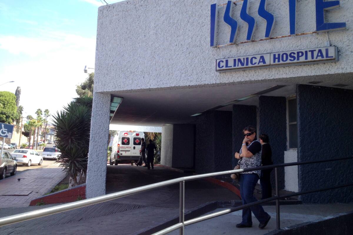 Exigen profesores de la CNTE un Issste en Rosarito