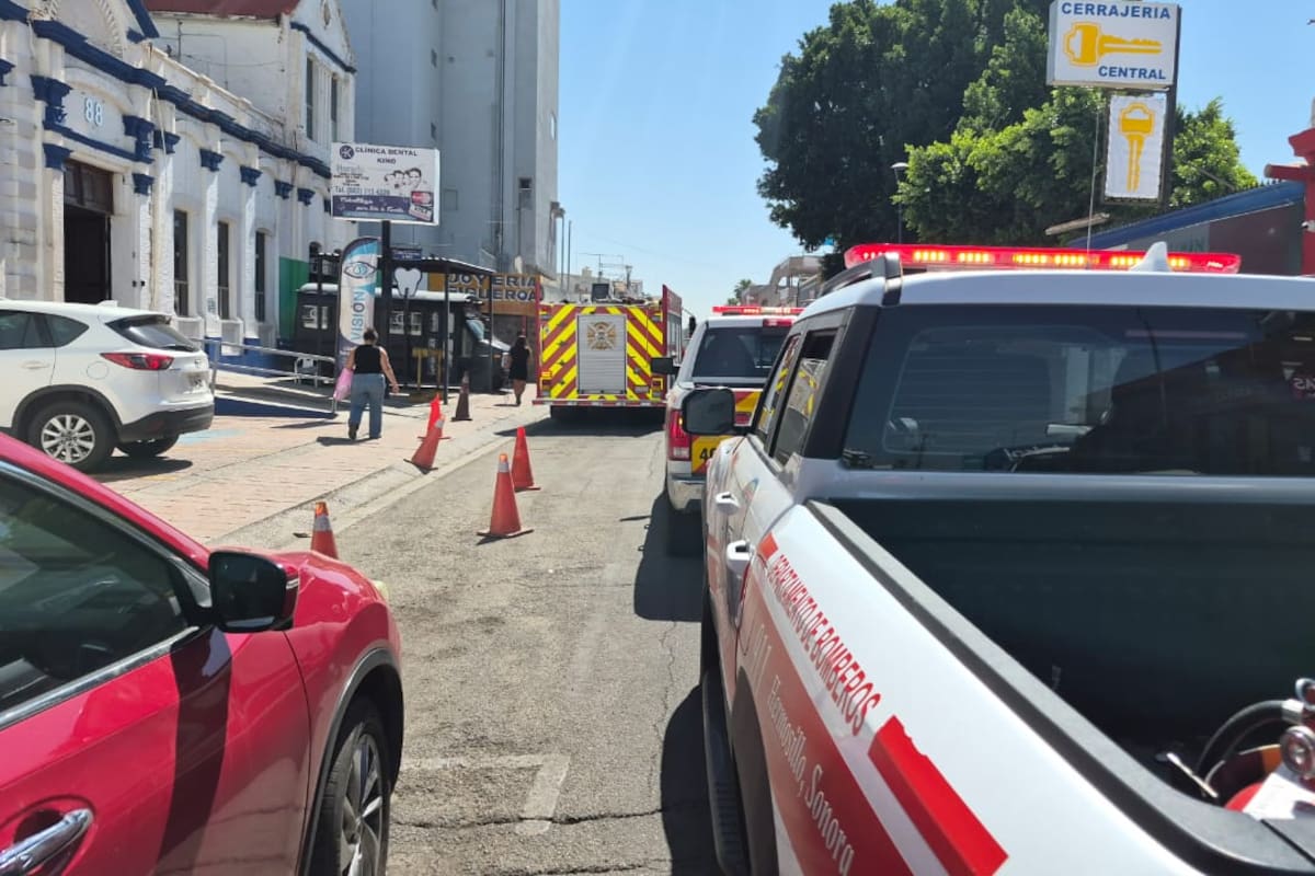 Reportan explosión de transformador en preparatoria del Centro de Hermosillo