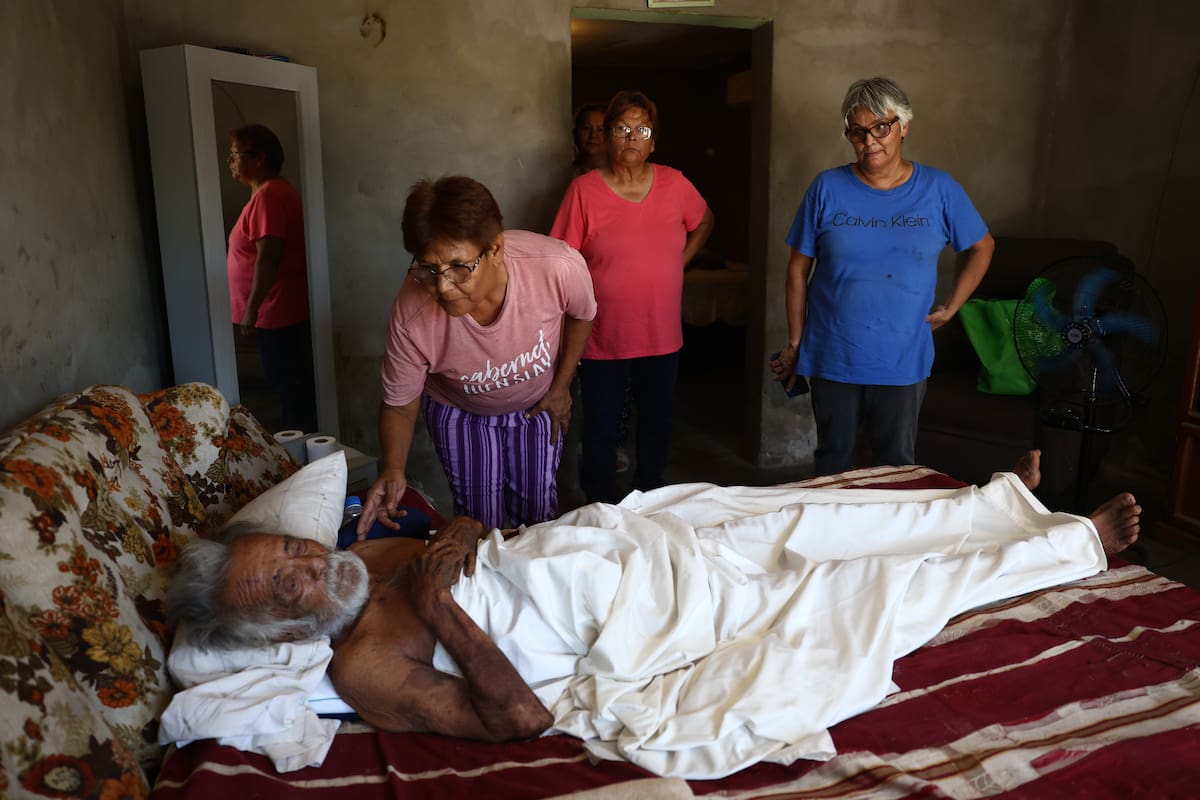 Hombre de 91 años sobrevive más de 24 horas perdido en un cerro de Hermosillo; su familia relata cómo resistió la tormenta y el calor y asegura que un hijo fallecido lo ayudó