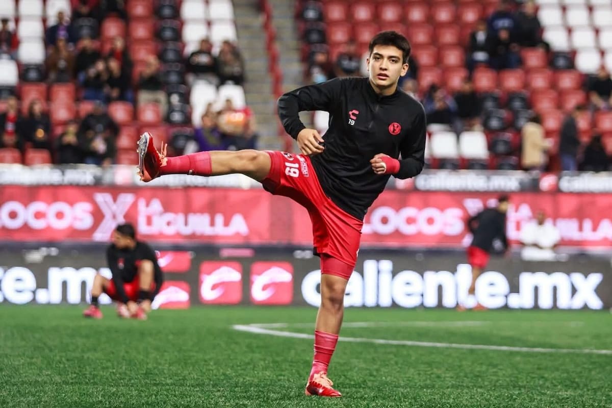 Gilberto Mora, sin fecha de regreso en Xolos