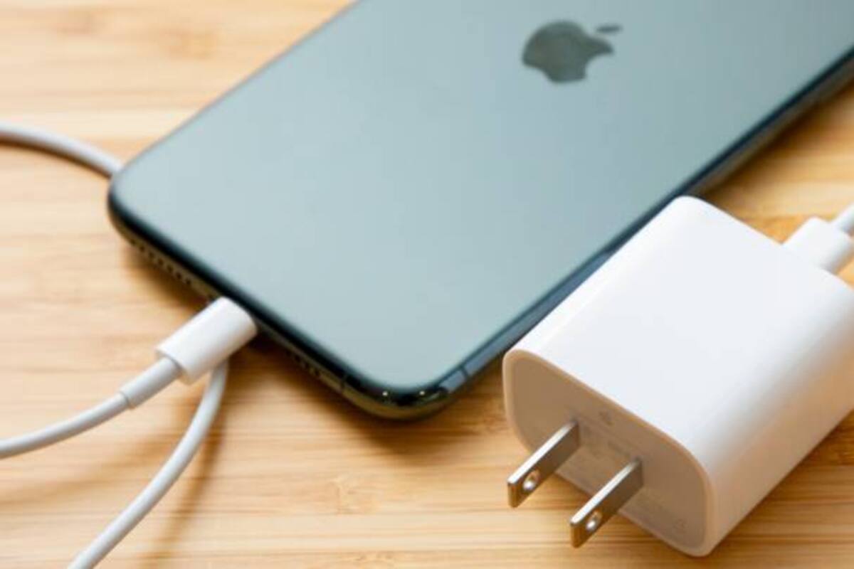 iPhone 12 podría no incluir cargador o auriculares