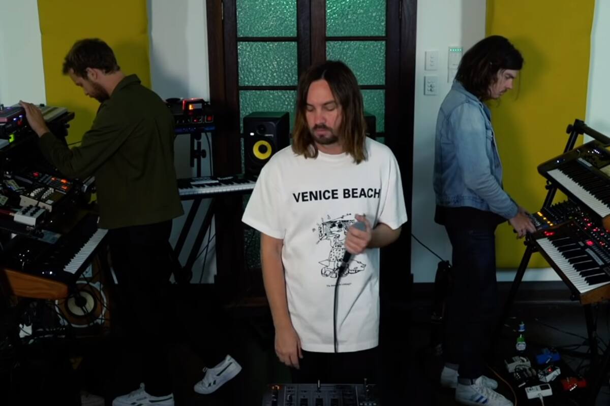 VIDEO: Tame Impala sorprende con cover de Nelly Furtado (Say It Right)