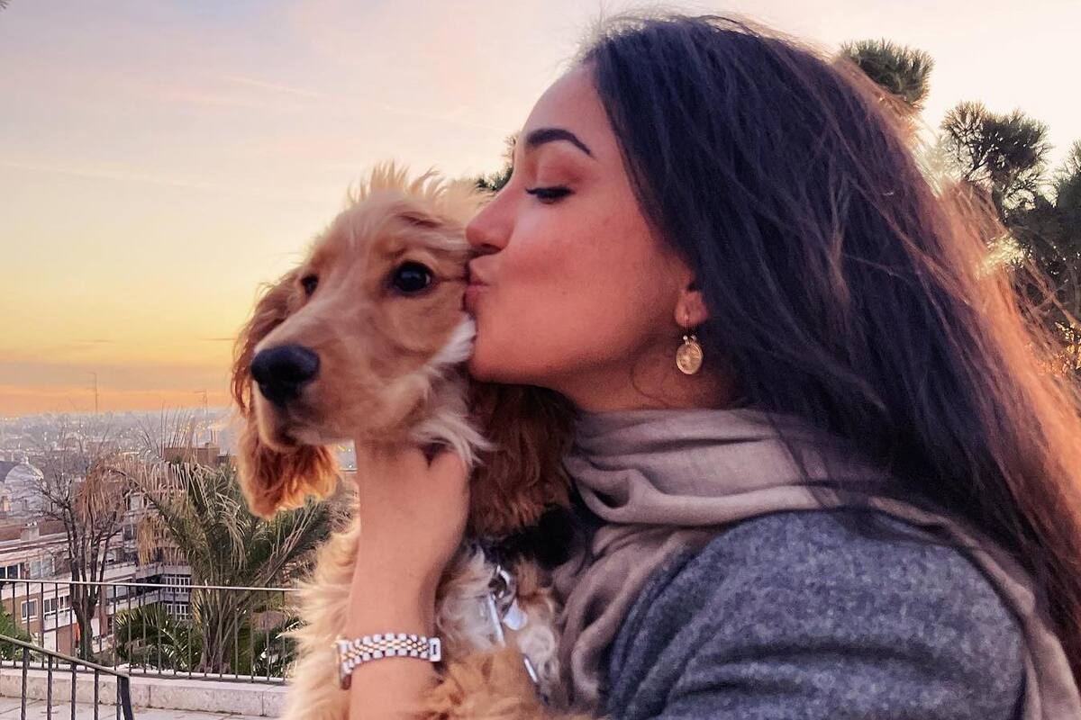 Hija de Biby Gaytán comparte la manera en que entrena a su perrito