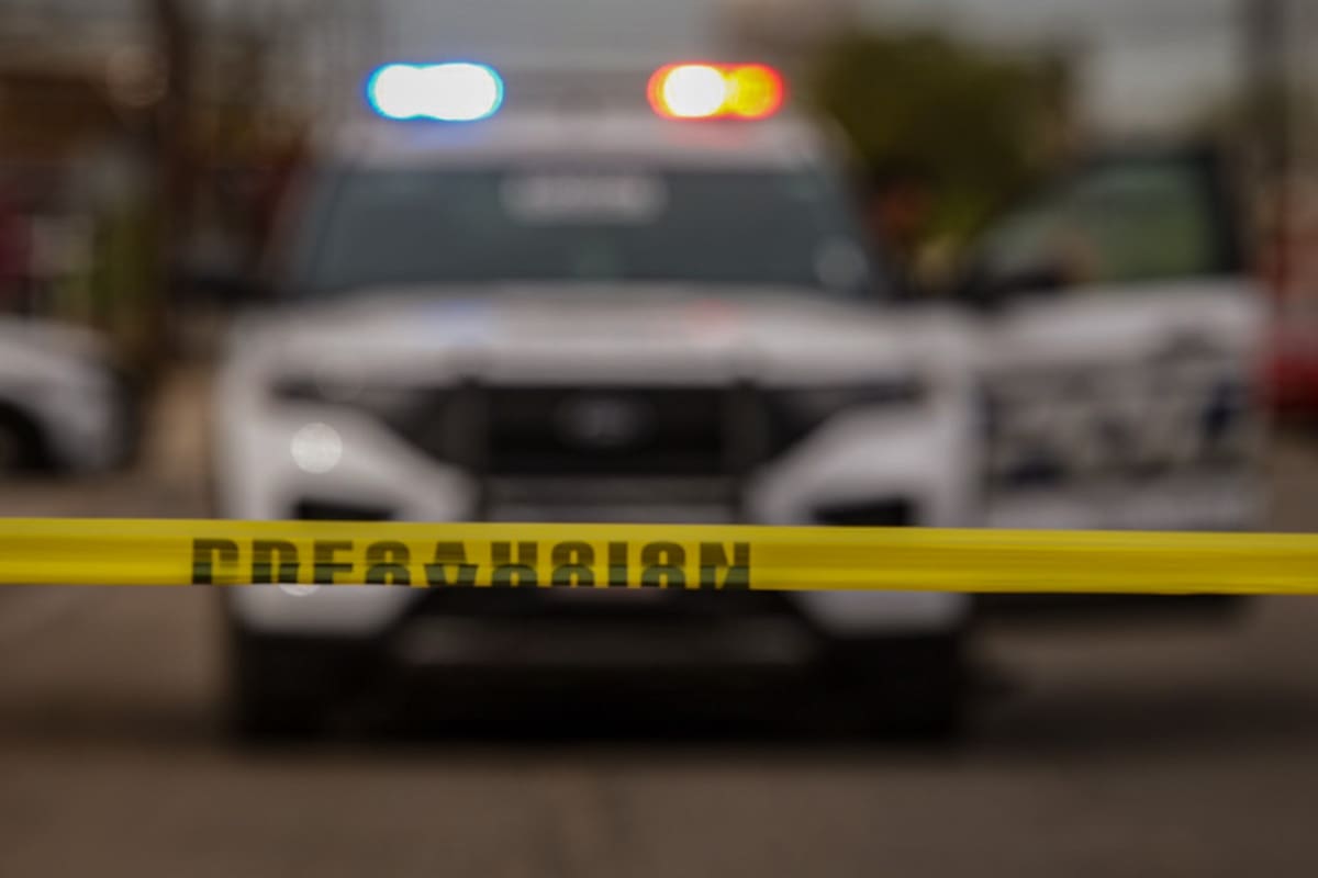 Rescatan a dos personas, entre ellas una embarazada, de un motel en Mexicali