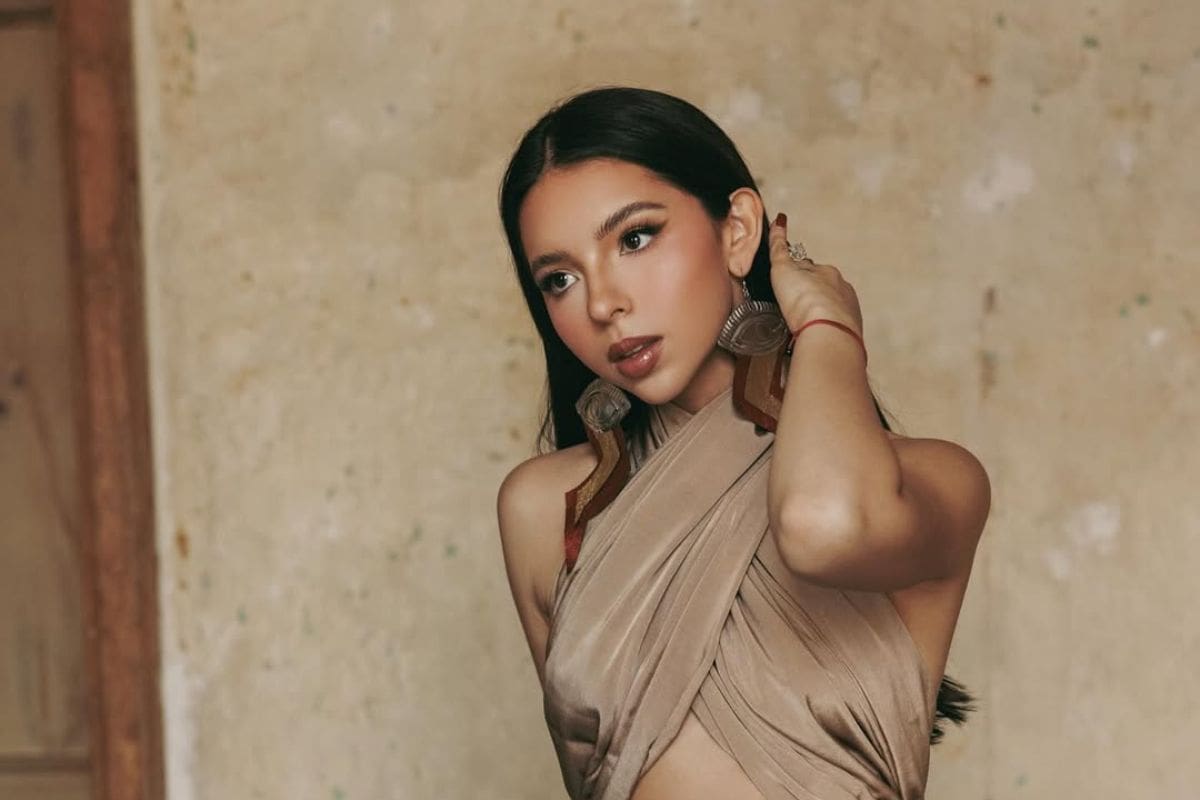 Acusan a Ángela Aguilar de comprar comentarios positivos en TikTok