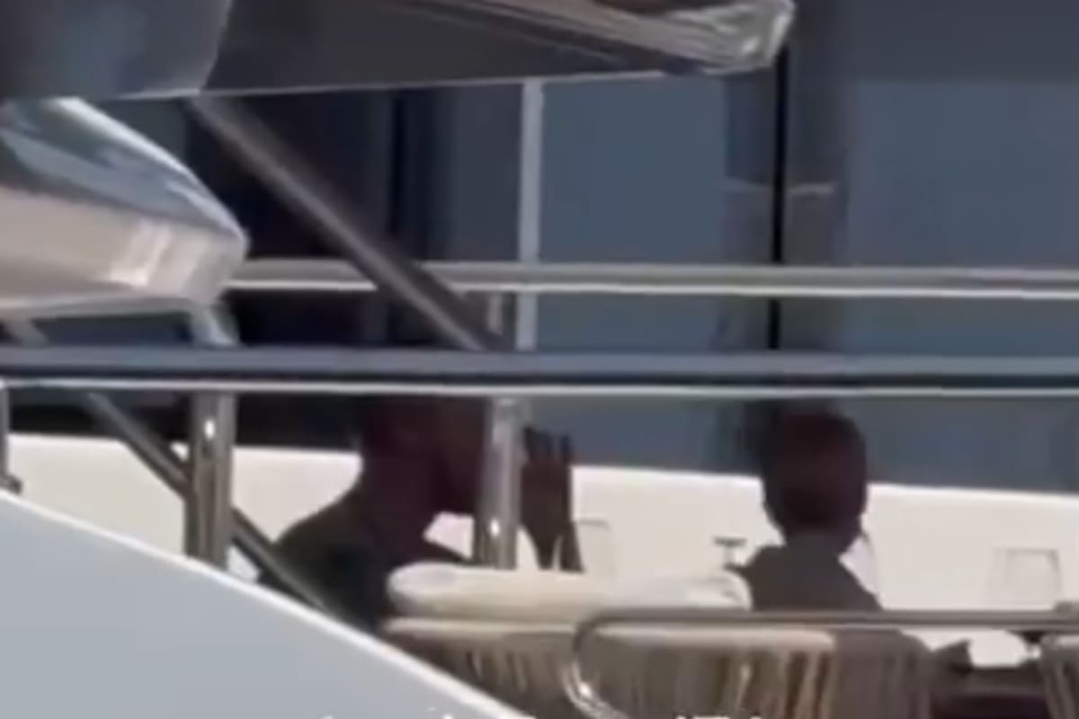 Justin Bieber desata críticas por presuntamente fumar cerca de su hijo durante vacaciones en Italia