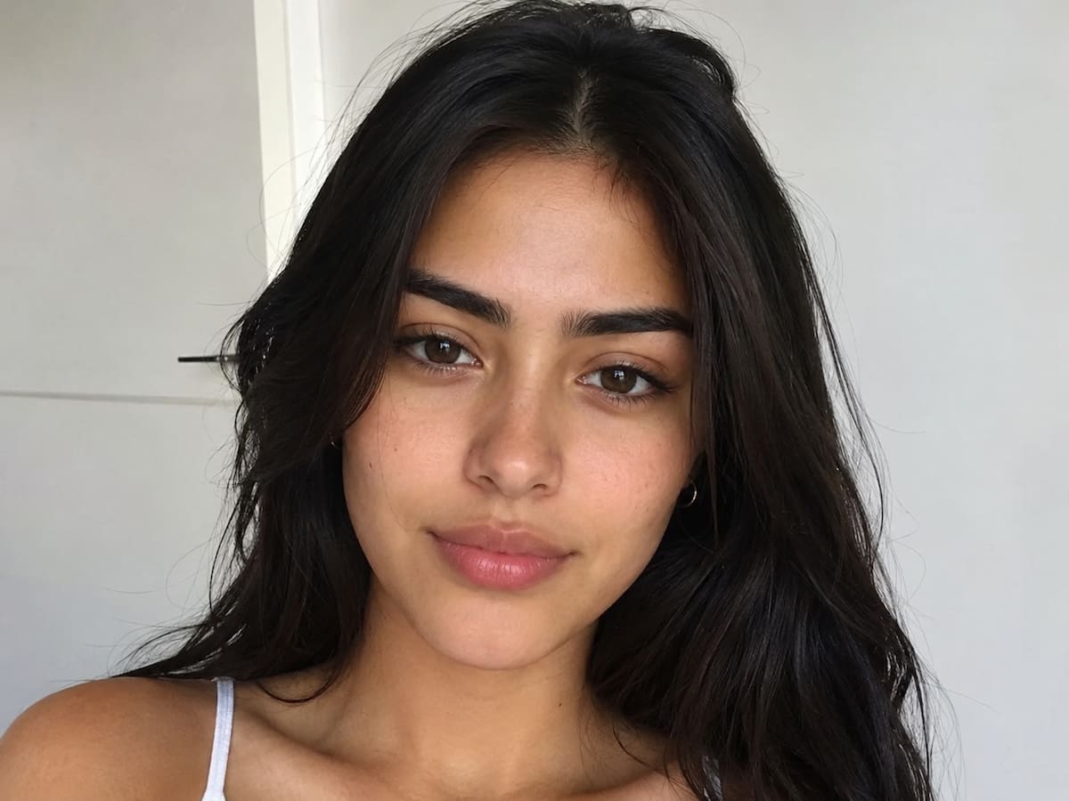 Miles de usuarios en TikTok e Instagram están usando inteligencia artificial para crear videos hiperrealistas simulando aparecer en transmisiones de beisbol de Corea del Sur. (Foto generada con Chat GPT, la persona no existe en la vida real)