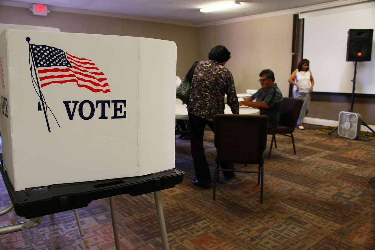 Acusan a mexicanos de votar ilegalmente en elecciones de California; hay 28 imputados